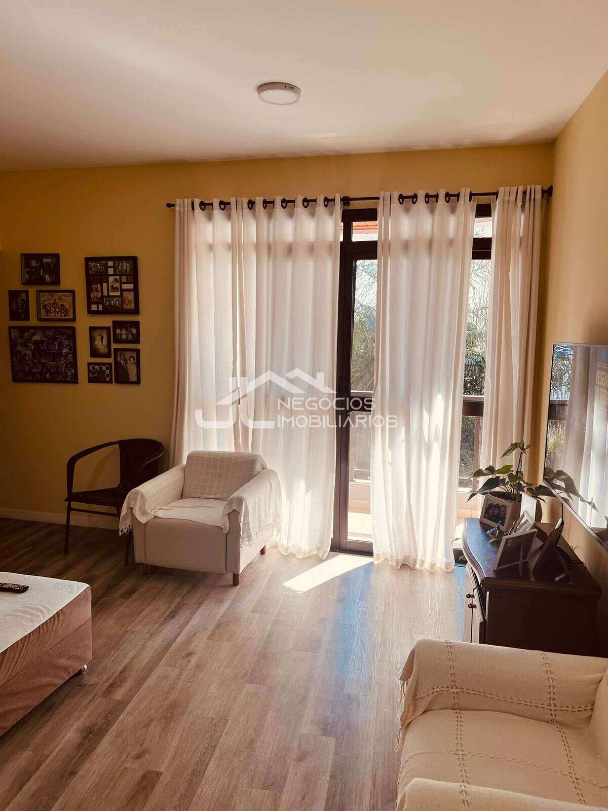 Apartamento à venda, no Edifício Ilha Sumatra em Campinas, Cambuí, com 3 quartos, 97m² - JL Negócios Imobiliários