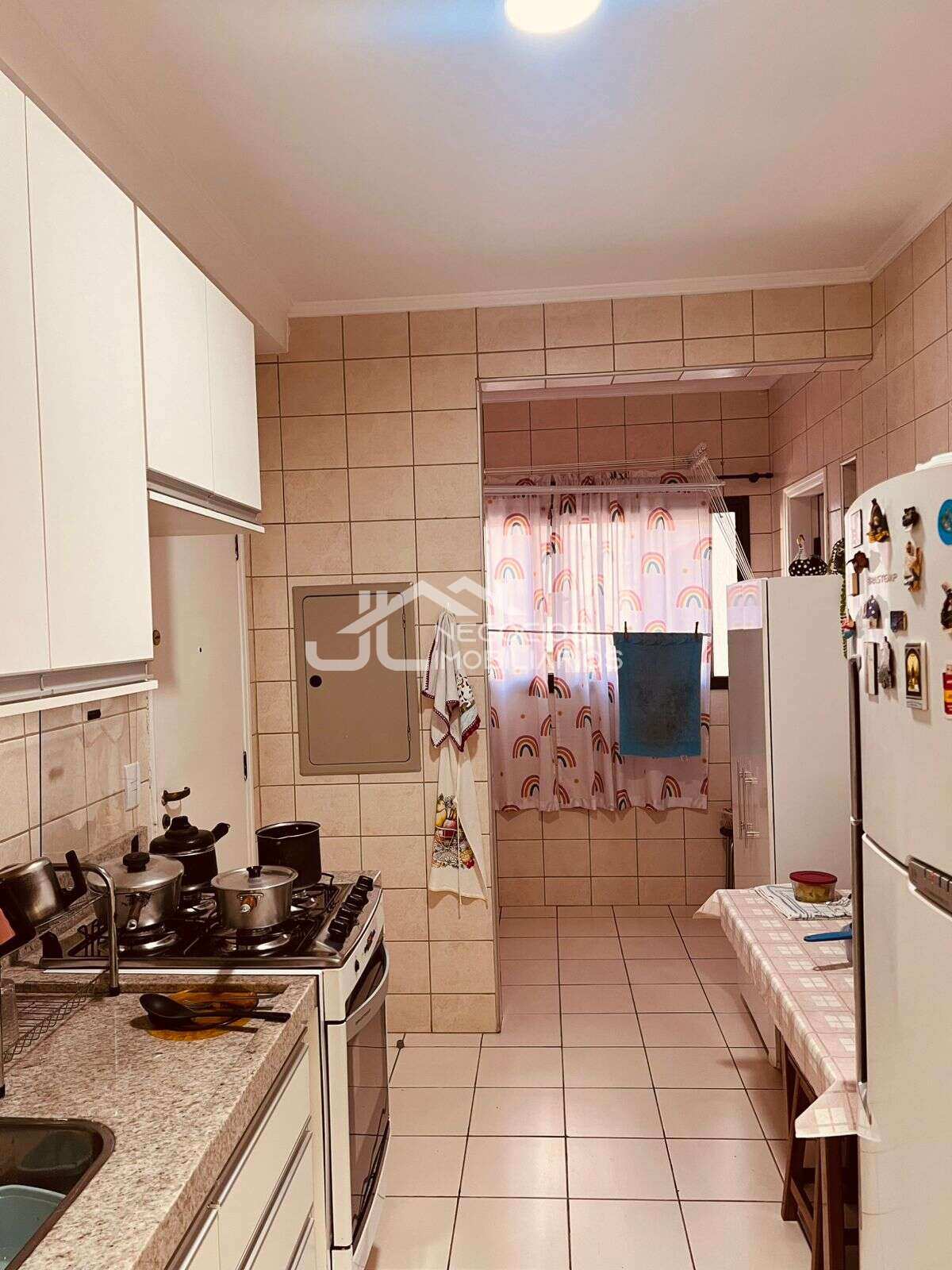  - Apartamento à venda, no Edifício Ilha Sumatra em Campinas, Cambuí, com 3 quartos, 97m²