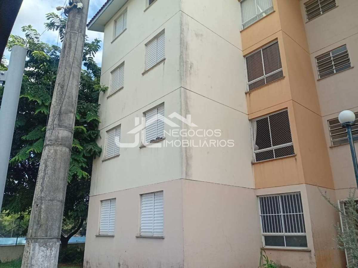  - Apartamento à venda, no Residencial das Árvores em Nova Odessa, Jardim Monte das Oliveiras, com 2 quartos, 44m²