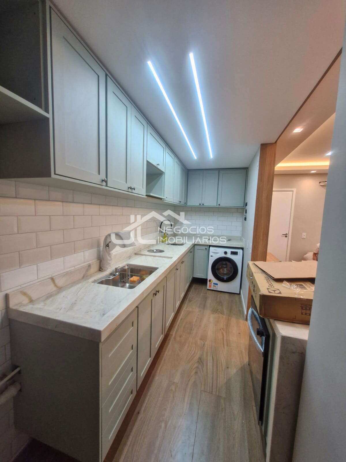  - Apartamento à venda, no Portal Terras de Carrara, Jardim Amanda I, com 2 quartos