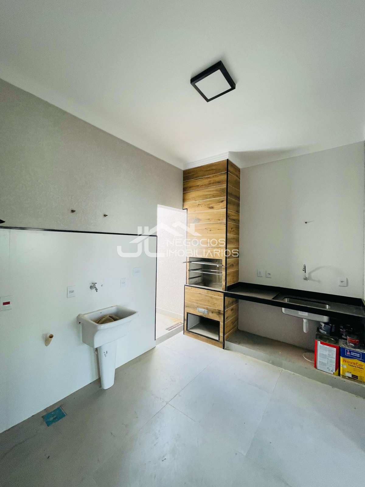  - Casa à venda em Hortolândia, Loteamento Adventista Campineiro, com 3 quartos, 99m²