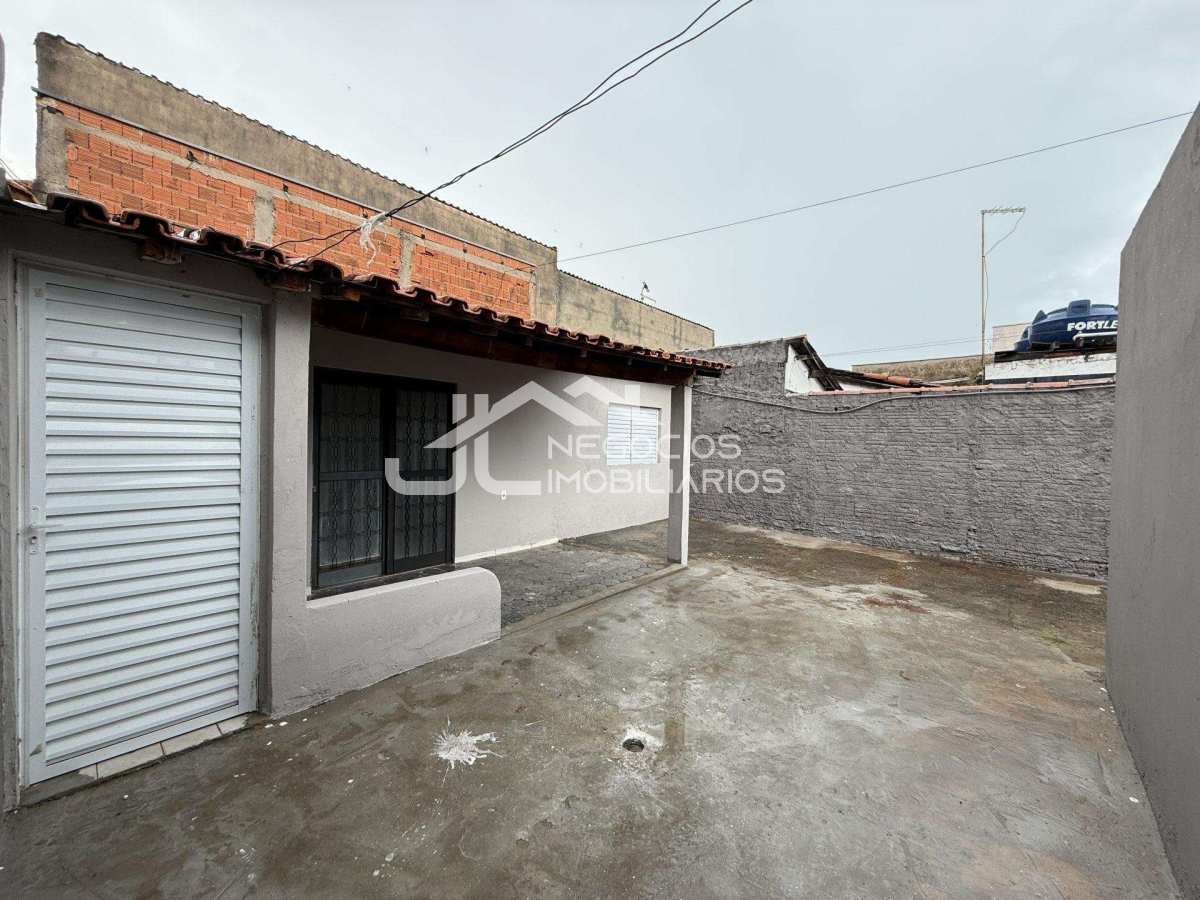  - Casa à venda em Indaiatuba, Jardim Califórnia, com 3 quartos, 165,61m²