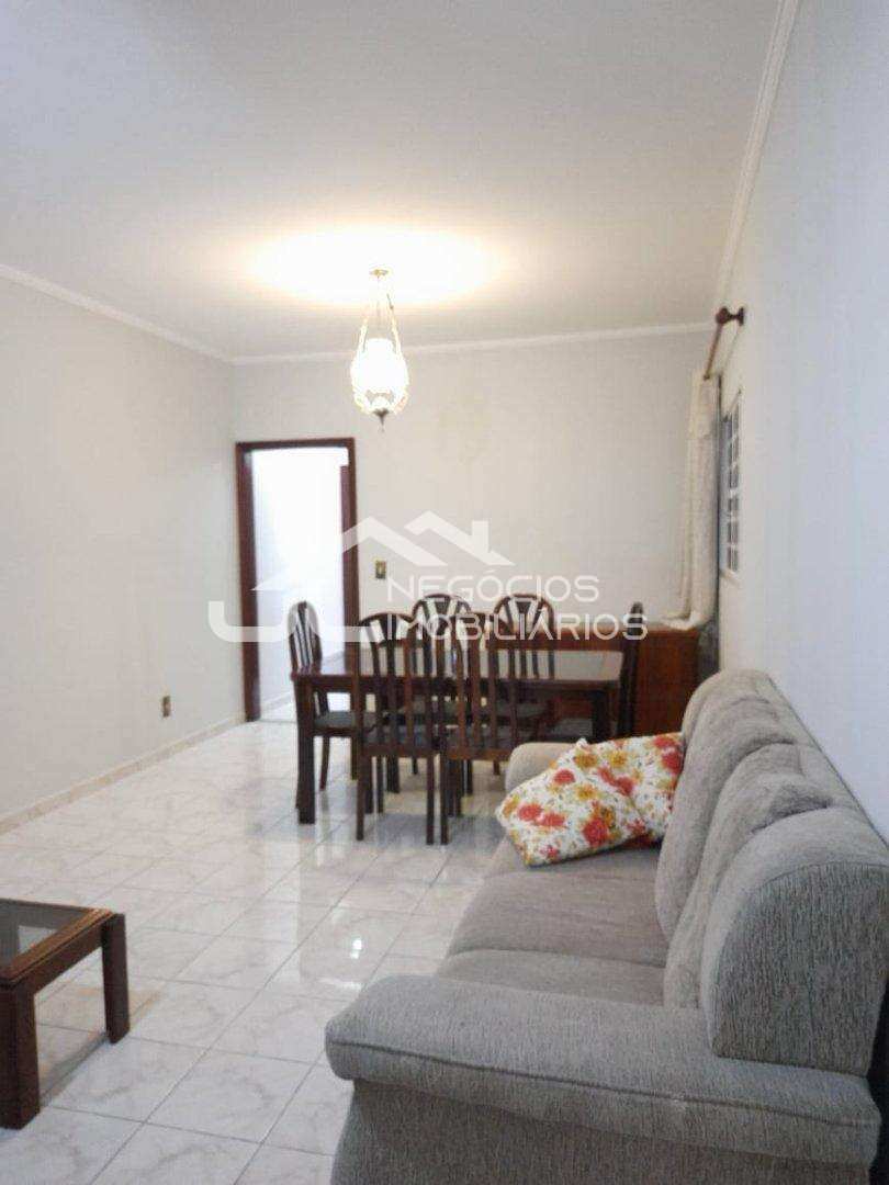 Casa à venda com 3 quartos, 243,46m² - Vila Almeida,Indaiatuba