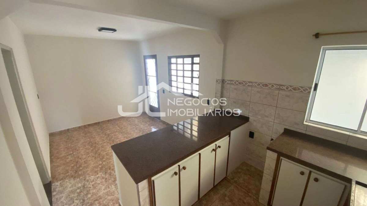 Casa à venda com 3 quartos, 105m² - Jardim Planalto,Paulínia