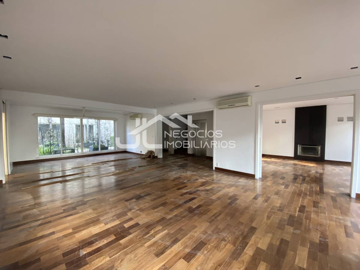 Casa de condomínio à venda com 3 quartos, 750,00m² - Jardim Everest,São Paulo