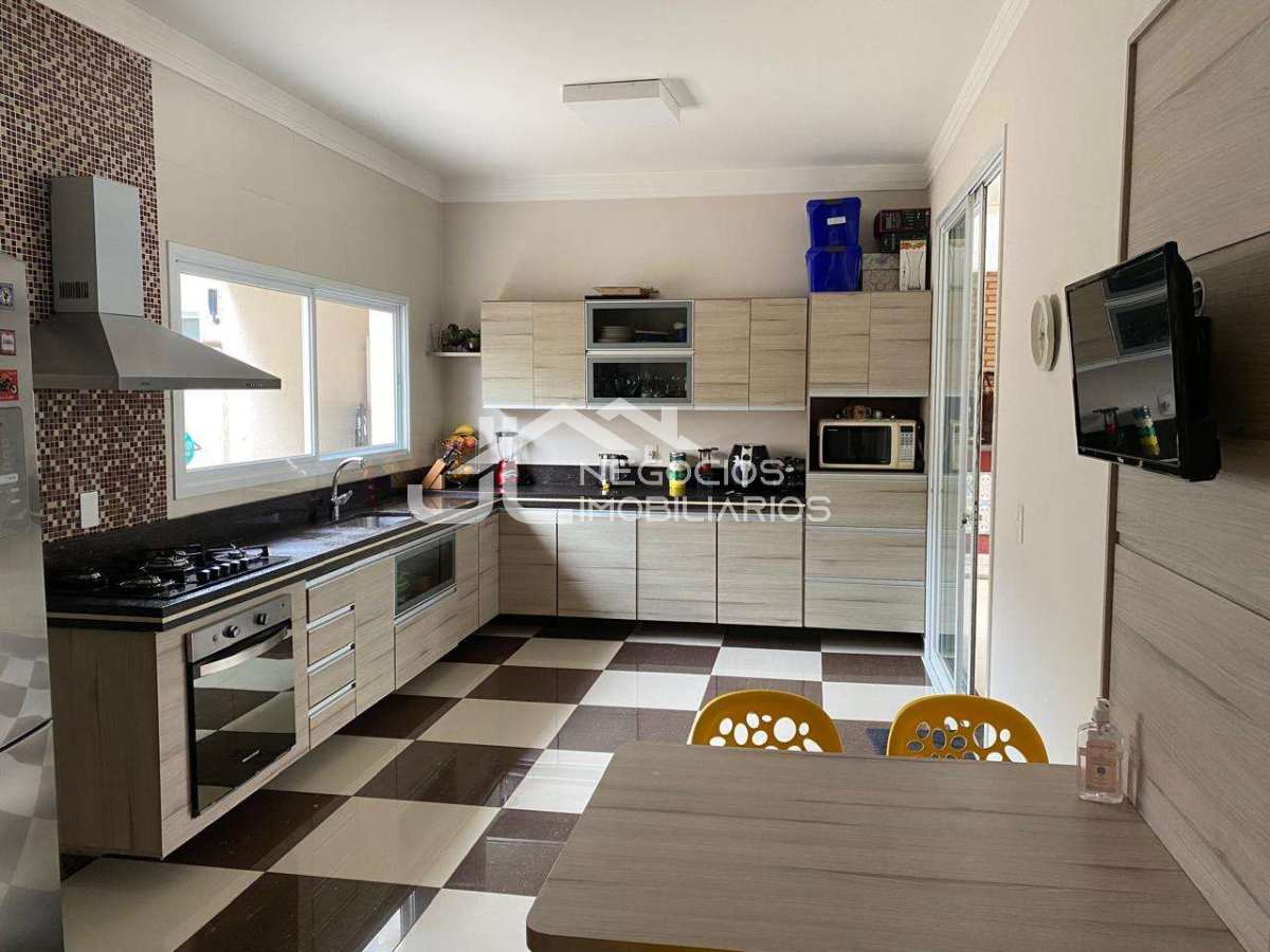  - Casa de condomínio para alugar em Hortolândia, Jardim de Mônaco, com 4 quartos, 497m²