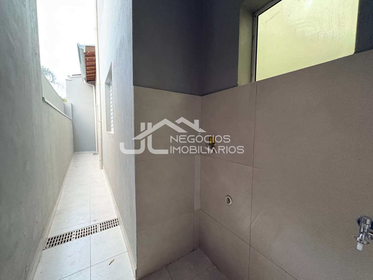 Área de serviço - Casa para alugar em Monte Mor, Cidade Jardim, com 2 quartos, 56m²