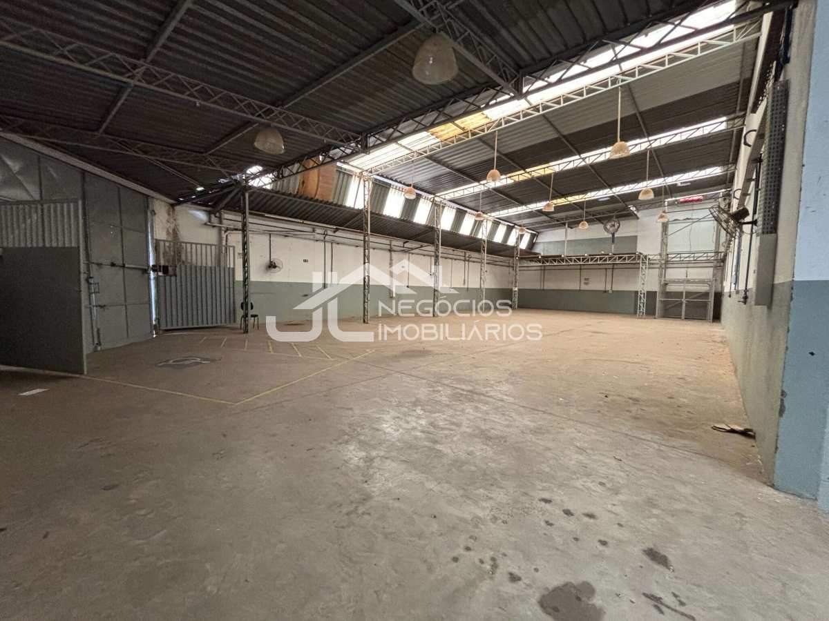 Galpão à venda, 594,45m² - Jardim São Pedro,Hortolândia